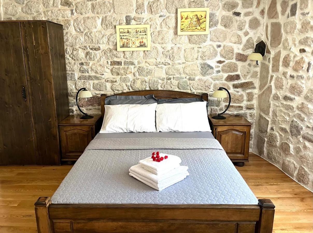 Una Apartments Kotor Eksteriør bilde
