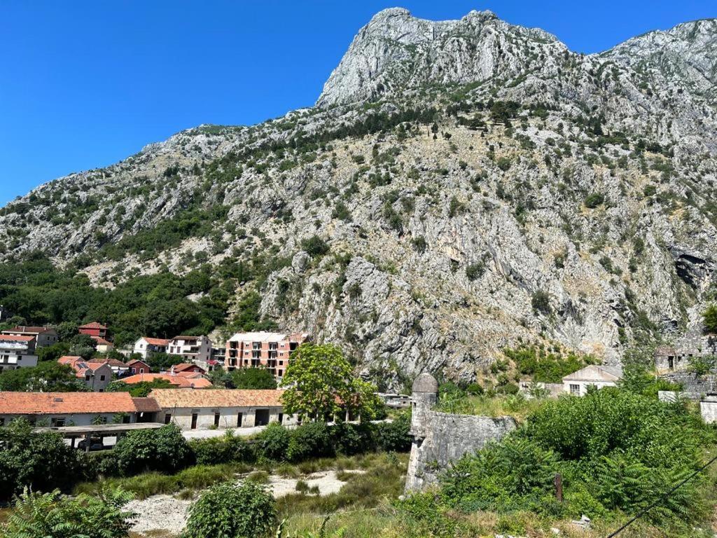Una Apartments Kotor Eksteriør bilde