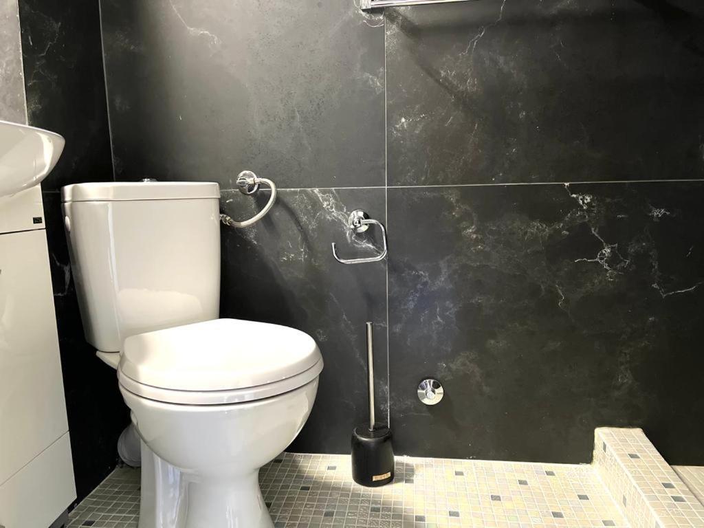 Una Apartments Kotor Eksteriør bilde