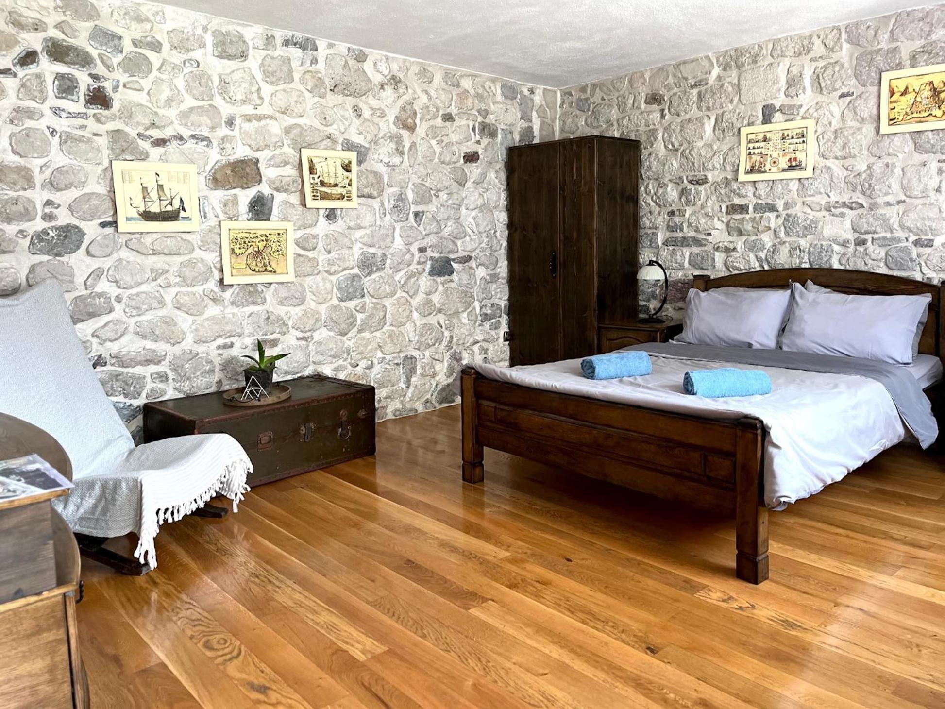 Una Apartments Kotor Eksteriør bilde