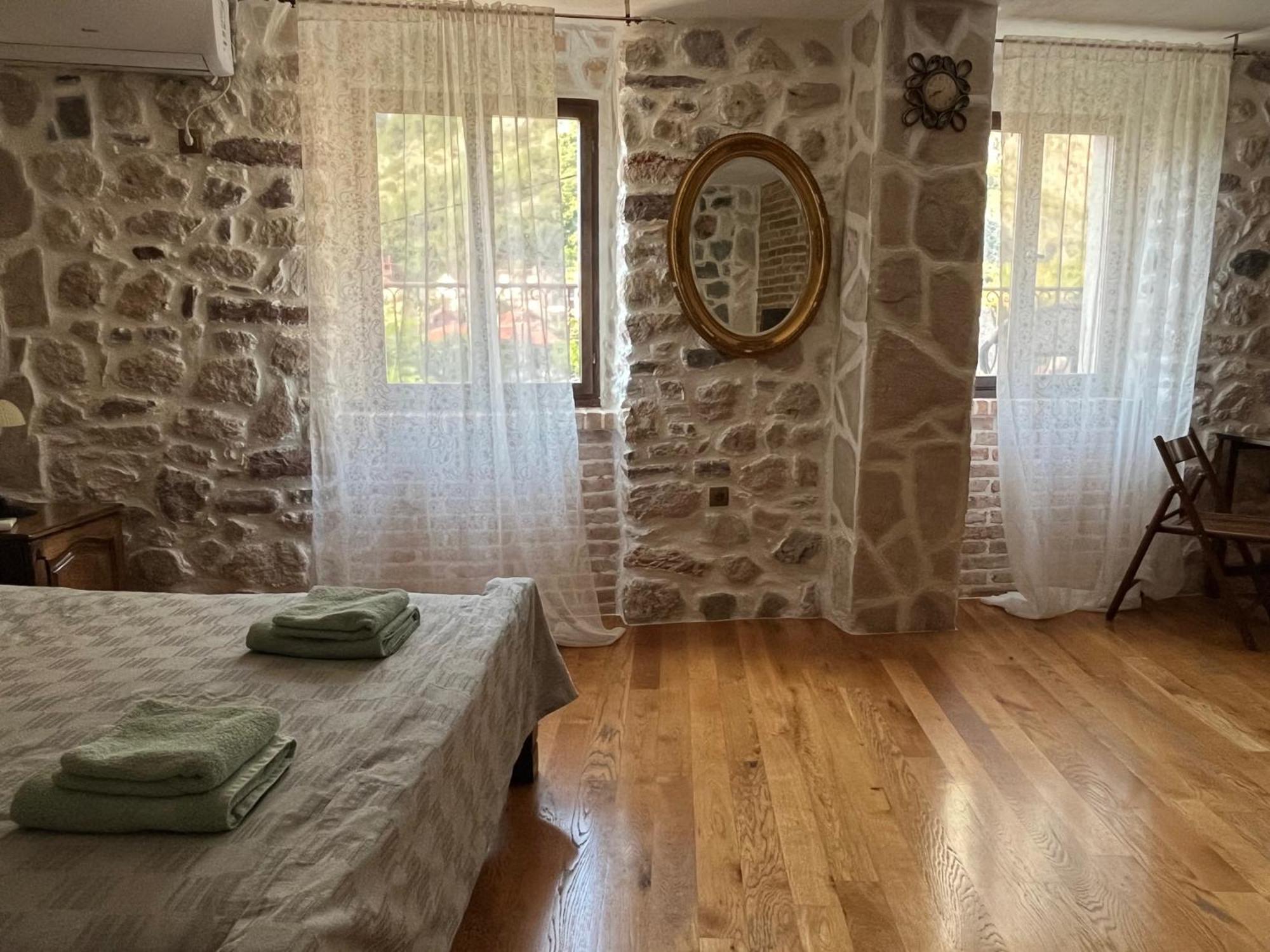 Una Apartments Kotor Eksteriør bilde