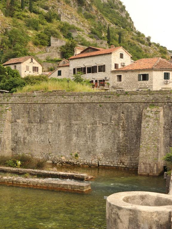 Una Apartments Kotor Eksteriør bilde